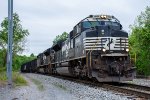 NS 2694 leads V70 into Lynchburg